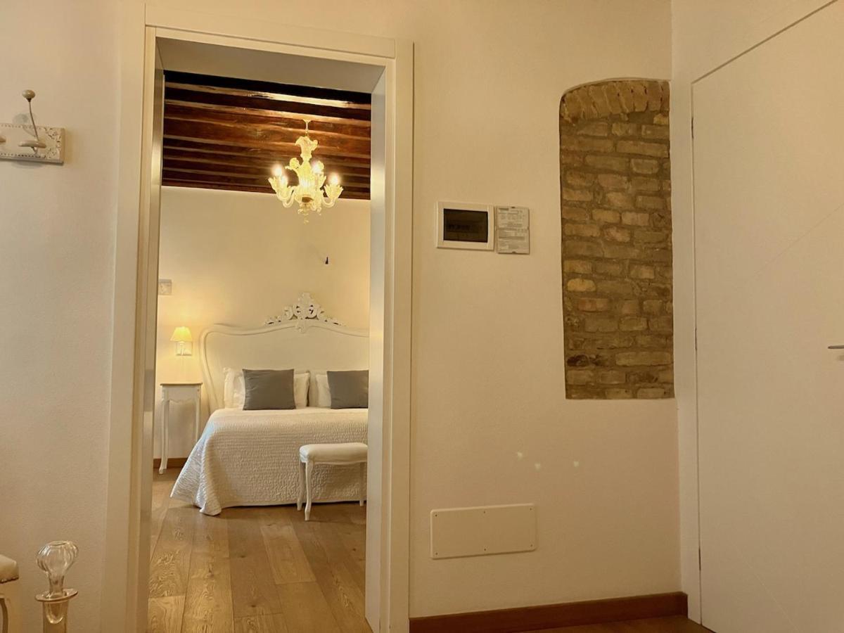 B&B Residenza Corte Antica เวนิส ภายนอก รูปภาพ