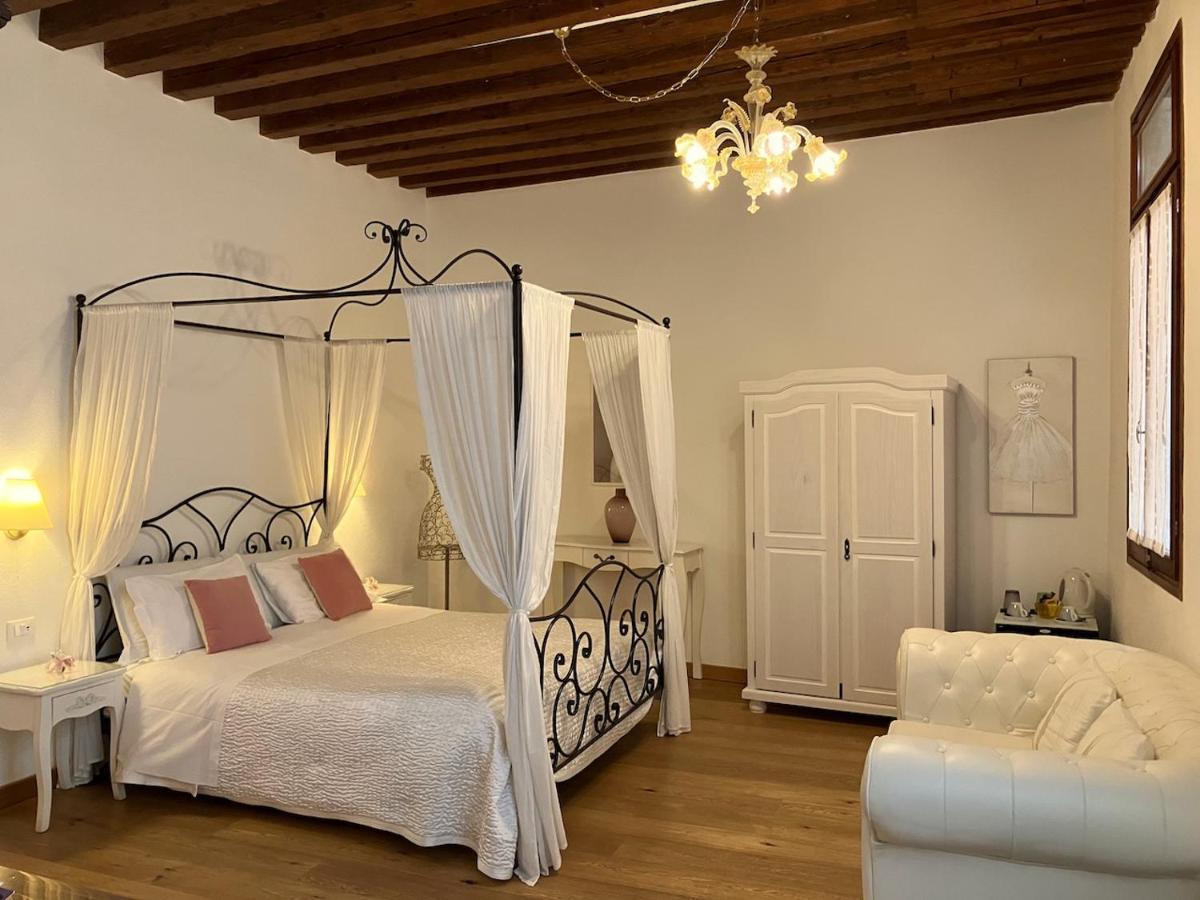 B&B Residenza Corte Antica เวนิส ภายนอก รูปภาพ